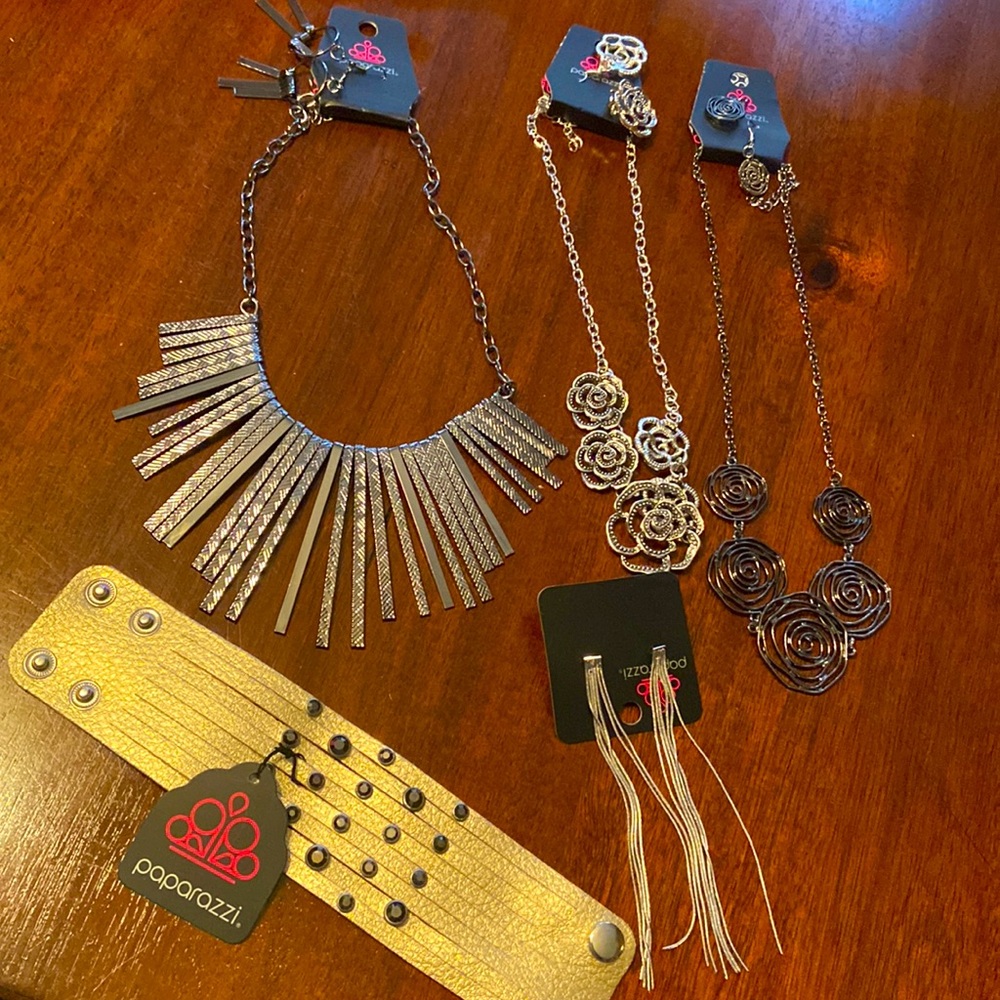 Paparazzi accessories bundle